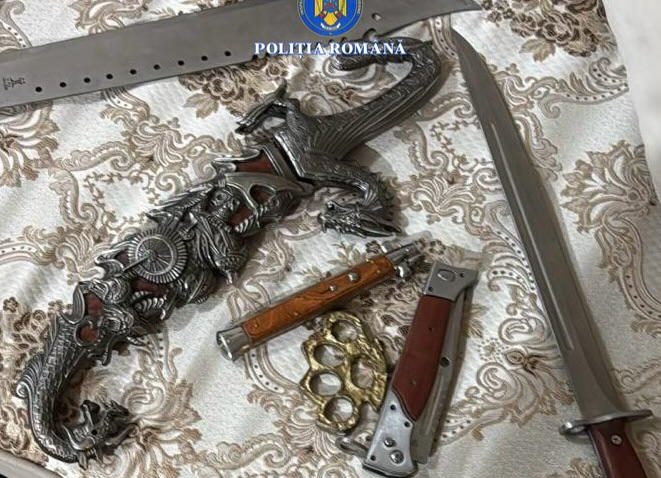CUMPĂNA: Percheziții la locuințele unor bărbați cercetați într-un dosar de încăierare