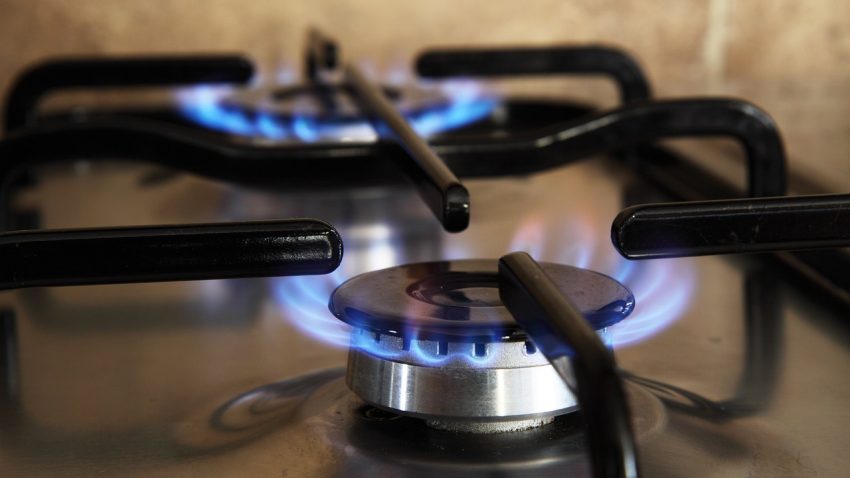 Prețul gazului rămâne plafonat și în această iarnă. Estimări ale facturilor pentru consumatorii casnici