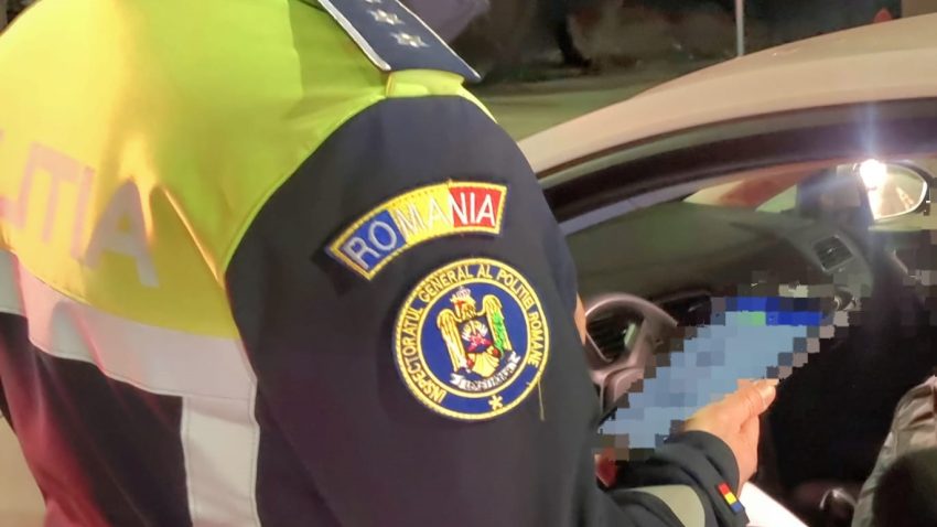 TULCEA: Tânăr fără permis și sub influența băuturilor alcoolice, scos din trafic de polițiști