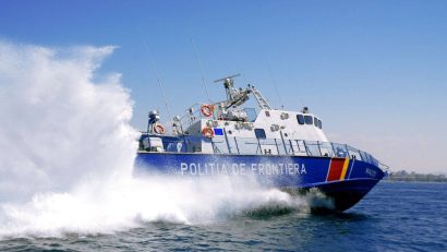 SULINA: Antrenament al polițiștilor de frontieră pe plaja de la Marea Neagră