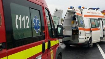 Accident grav între Nicolae Bălcescu și Dorobanțu: Un autoturism s-a răsturnat, cinci persoane rănite
