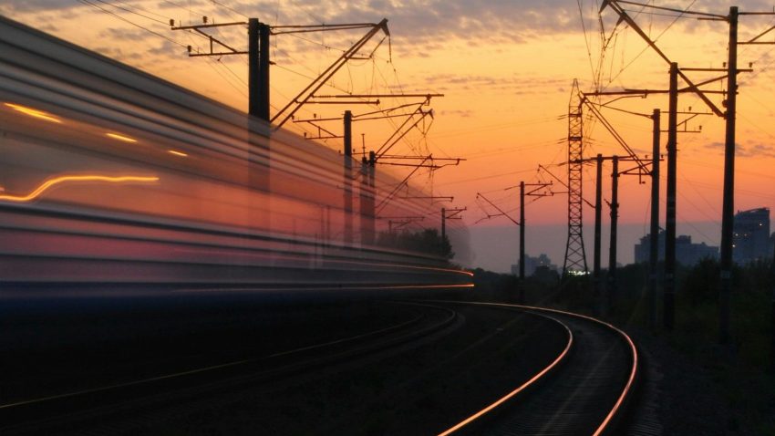 În noaptea de 28 spre 29 martie, transportul feroviar trece la ora de vară
