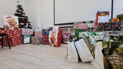 20 de copii din Centrul de Zi Delfinul au primit cadouri din partea angajaților SRCF și CFR Călători Constanța