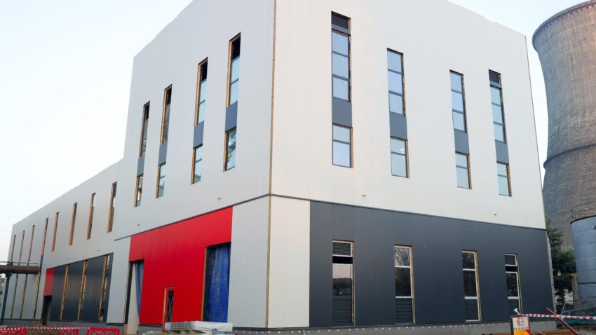 CONSTANȚA: Noua centrală electrotermică a fost racordată la Sistemul Energetic Național