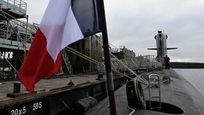 FRANȚA: Pușcașii marini au deschis focul asupra unor drone care survolau baza de submarine nucleare din vestul țării
