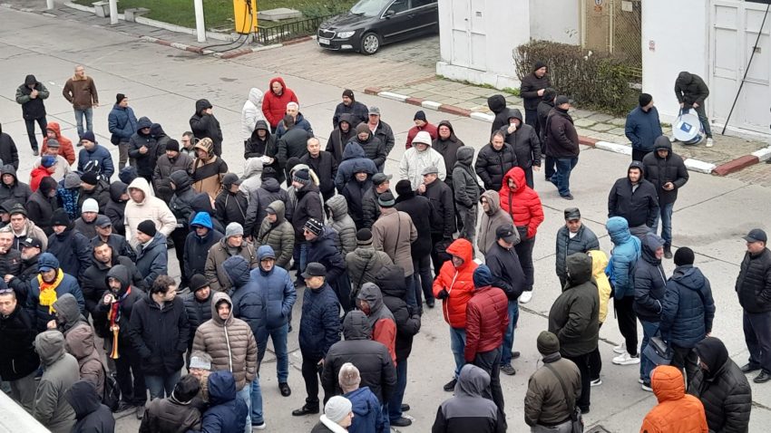 UPDATE / Protestul CT BUS continuă și în cursul zilei de miercuri. Au fost scrise mai multe demisii