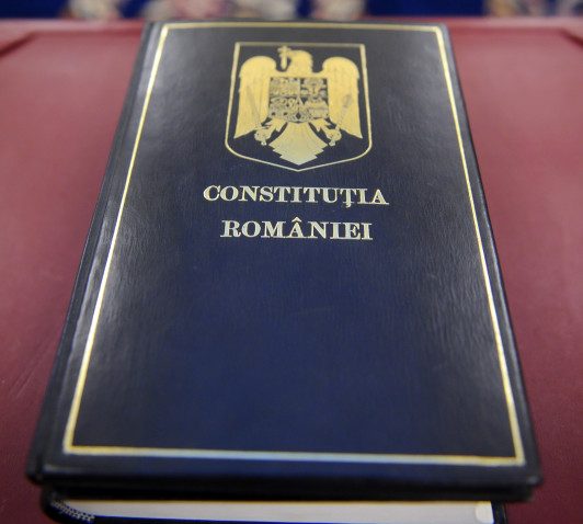 8 decembrie – Ziua Constituției României