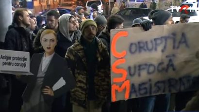 Protest pentru o justiție independentă, în fața CSM din Capitală. Reacția președintelui