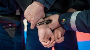 Județul CONSTANȚA: Mai mulți bărbați au fost arestați pentru 30 de zile, fiind acuzați de încăierare. Unul dintre ei ar fi agresat un polițist și ar fi amenințat forțele de ordine