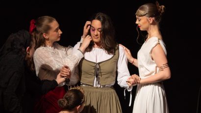 CONSTANȚA: Elevii Colegiului Național Pedagogic susțin, luni, spectacolul de teatru „MALAS”