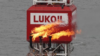 Ucraina susține că a avariat trei platforme petroliere ruseşti în Marea Caspică