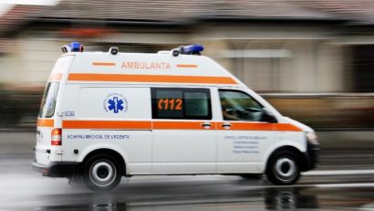 Accident rutier pe DN22, între Lumina și Sibioara: Mașină intrată în sensul giratoriu