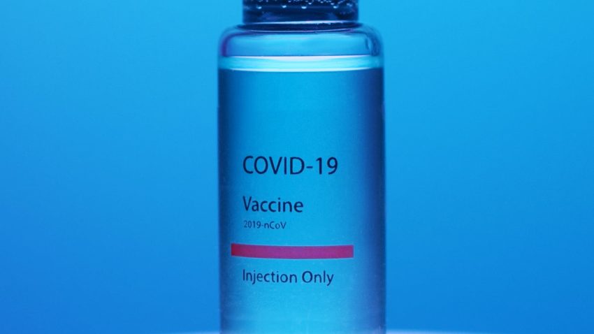 În Franța, vaccinurile anti-COVID-19 cu ARN mesager nu au cauzat nicio creştere a mortalităţii (studiu)