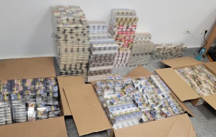 Peste 2.800 de pachete țigări de contrabandă, confiscate de polițiștii de frontieră constănțeni