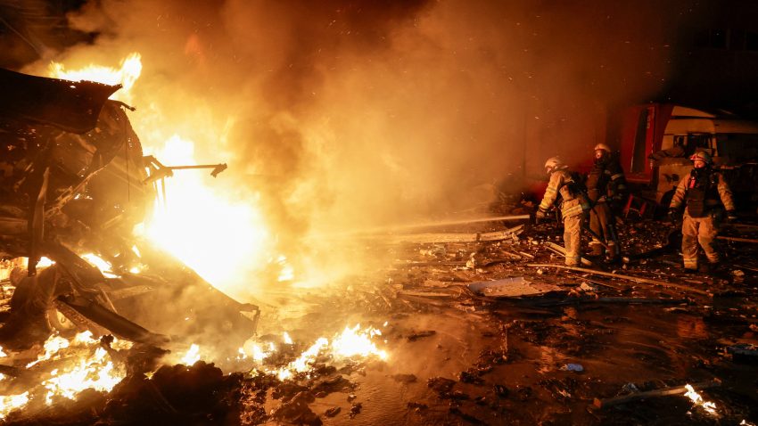 Ucraina/ Numărul victimelor cauzate de atacurile ruse nocturne a fost revizuit în creștere la patru morți și șase răniți