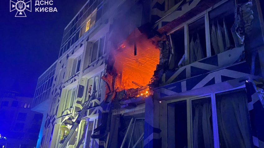 Zelenski face apel la consolidarea apărării antiaeriene a Ucrainei, după ce Rusia a lovit un spital din Kiev