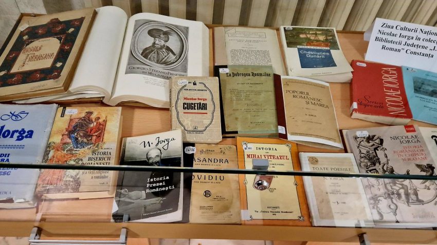 La Biblioteca Județeană Constanța puteți admira expozițiile de carte și documente ale lunii ianuarie