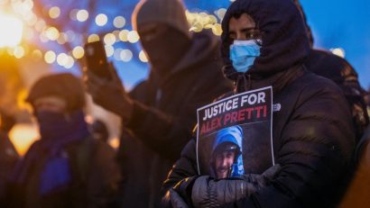 SUA: Proteste masive împotriva forțelor ICE, după împușcarea mortală a lui Alex Pretti
