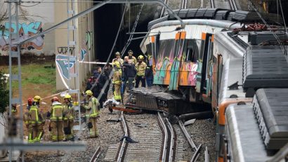 SPANIA: Catastrofa feroviară soldată cu 42 de morți, urmată de un alt accident mortal. Mecanicii de tren, în grevă națională