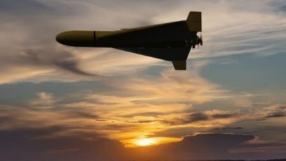 Rusia spune că a atacat masiv cu drone şi rachete Ucraina, care anunţă că a lovit infrastructură petrolieră la Tuapse