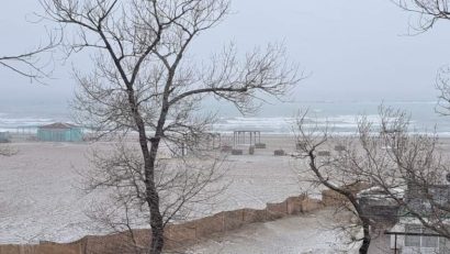 Ninsori, vânt alert și ger, luni, în Dobrogea și pe litoral