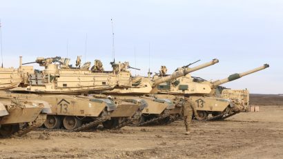 Militari din SUA și România, antrenamente cu tancuri Abrams în Poligonul Smârdan