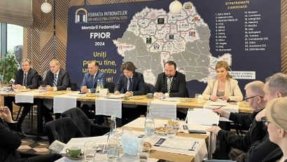 Menținerea voucherelor de vacanță și un fond de garantare în turism, solicitate de industria ospitalității
