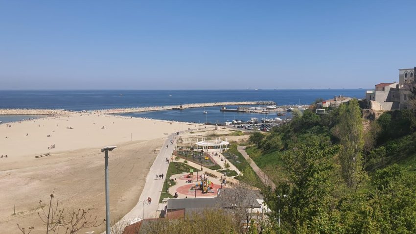 Organizațiile de mediu cer stoparea construcțiilor pe taluzurile Constanței și se opun șoselei de coastă