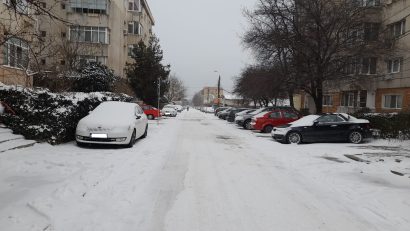 CONSTANȚA: Utilajele de deszăpezire nu au intervenit în cartiere, ci doar pe arterele principale