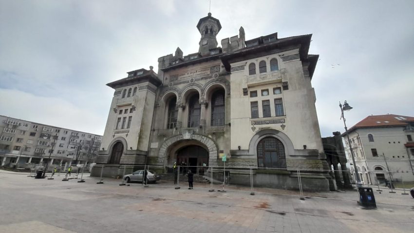 FOTO / VIDEO: Clădirea Muzeului de Istorie Națională și Arheologie Constanța a intrat în reabilitare