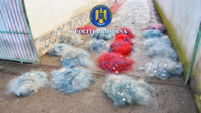 TULCEA: Sute de unelte de pescuit confiscate de la braconieri și 9 infracțiuni constatate de polițiști