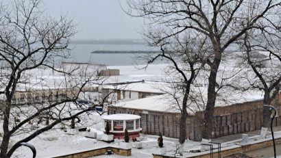 Ninsori viscolite, vânt puternic și ger, în Dobrogea și pe litoral