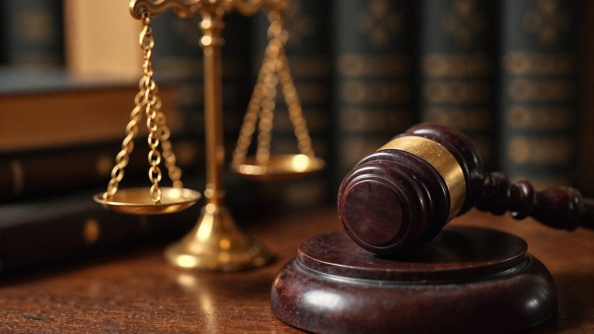 Crima Cenei/Timiș: Cei doi minori inculpați, trimiși în judecată; băiatul de 13 ani nu răspunde penal
