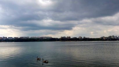 Vremea va fi închisă, joi, în Dobrogea și pe litoral
