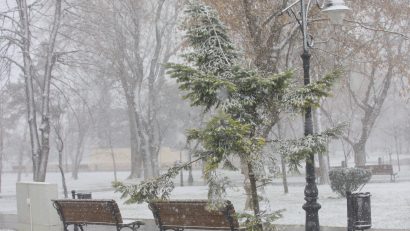O nouă informare ANM de răcire a vremii și ninsori. 10 județe, sub Cod Galben de ger