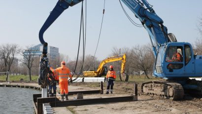 CONSTANȚA: A început reabilitarea malurilor lacului Tăbăcărie