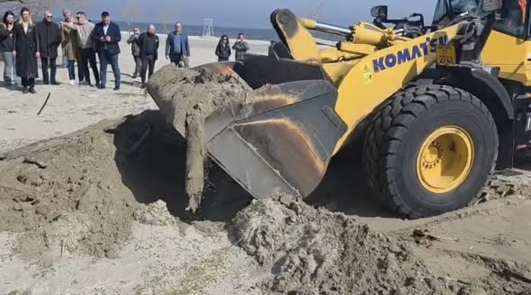 Garda de Mediu Constanța a descoperit instalații ilegale pe plaja din Năvodari