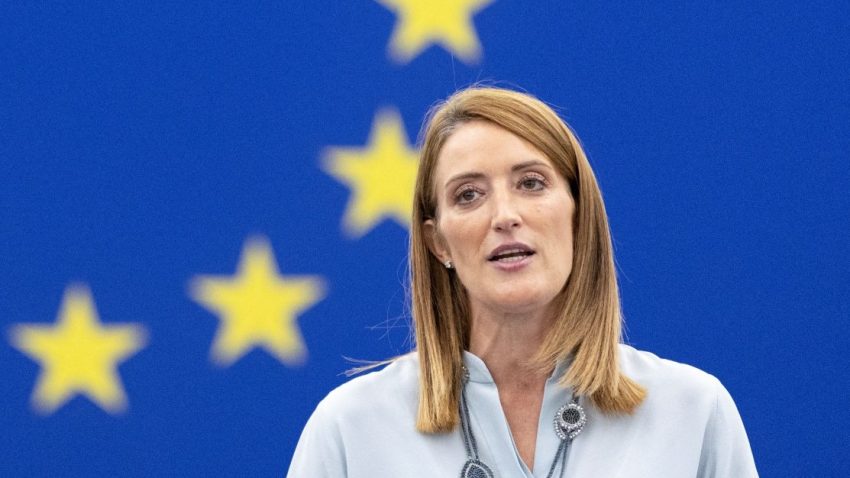Stai sigur pe net | Președinta Parlamentului European avertizează: Hărțuirea online este o problemă reală a societății contemporane, ce nu mai poate fi ignorată