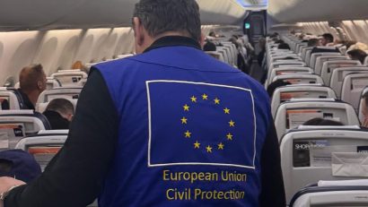 Alţi 96 de cetăţeni români au revenit în ţară printr-un zbor de repatriere organizat prin rescEU