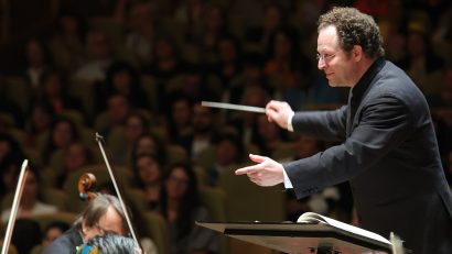 John Axelrod dirijează, la Sala Radio, Simfonia a 9-a de Mahler