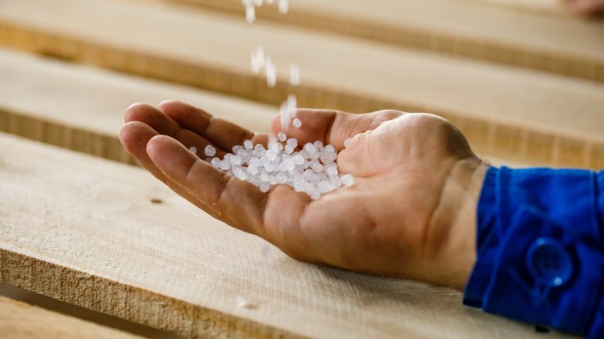 Petrochimia din Petromidia produce în premieră un nou sortiment de polimer