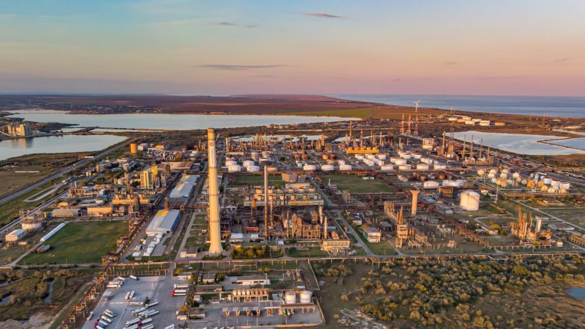 Revizia de la rafinăria Petromidia Năvodari a fost finalizată