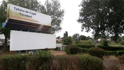 Devenită o ruină după ani de dispute în instanță, Tabăra pentru copii de la Năvodari are șansa să renască