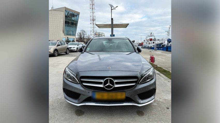 MANGALIA: Autoturism căutat de autoritățile din Olanda, descoperit în trafic de polițiștii de frontieră