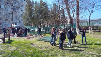 CONSTANȚA: Protest în cartierul Abator. Locuitorii din zonă sunt nemulțumiți că un spațiu verde ar urma să fie transformat într-o parcare