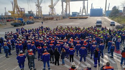 Protest spontan al angajaților de la Șantierul Naval Mangalia