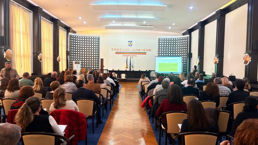 Ședință de lucru la Prefectura Constanța privind noile organigrame ale unităților administrativ-teritoriale din județ