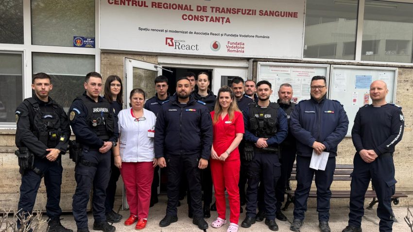 Jandarmii constănțeni au răspuns apelului campaniei „Donează sânge, salvează o viață!”