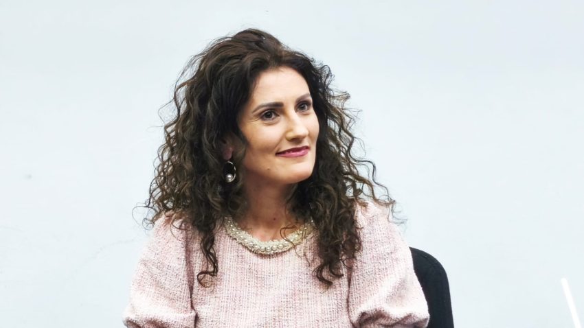 Sute de liceeni s-au bucurat până acum de atelierele de istorie susținute de asist. univ. dr. Georgiana Țăranu, autoarea cărții de succes „Nicolae Iorga și seducția fascismului italian”