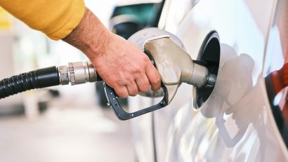 Guvernul a modificat schema de ajutor pentru compensarea creșterii prețului la motorină